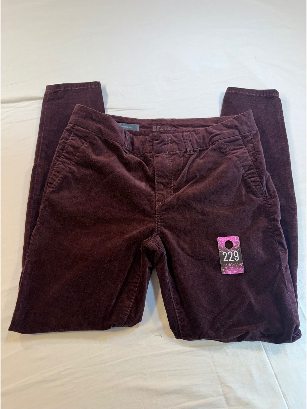 Kut from the Kloth Skinny Trouser Pants in Deep Burgundy Size 2P